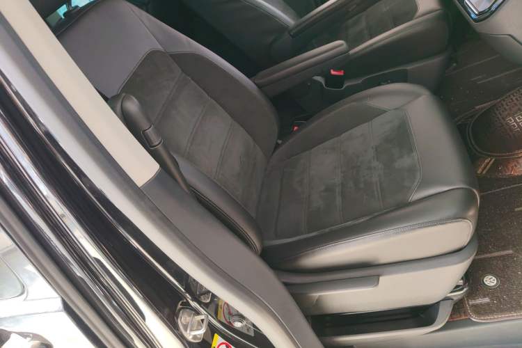 Used Volkswagen Multivan 2019 2.0 TSI Two-Wheel Drive Luxury Edition 7 Seats