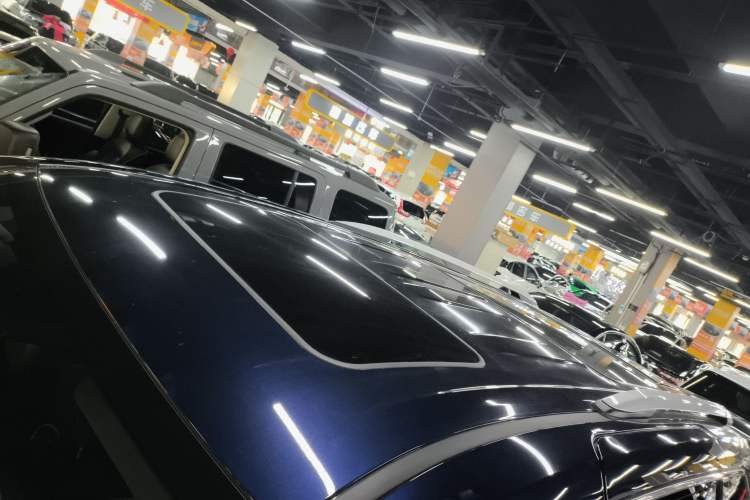 Used Toyota Granvia 2023 2.5L Hybrid Flagship VIP Edition
