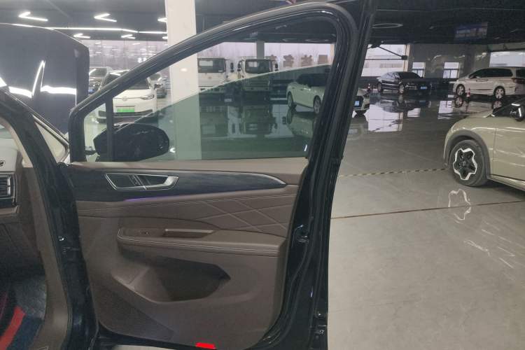 Used Volkswagen Viloran 2022 380TSI Prestige Edition
