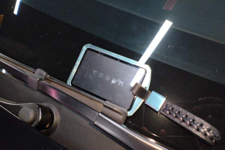 Used Tesla Model Y 2021 Long-Range All-Wheel-Drive Version 3D7