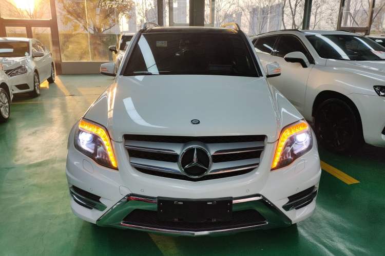 Used Mercedes-Benz GLK-Class 2015 GLK 260 4MATIC Fashion Edition Ultimate Version
