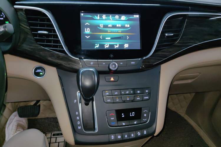 Used Buick GL8 2018 ES 28T Premium Model China VI Standard
