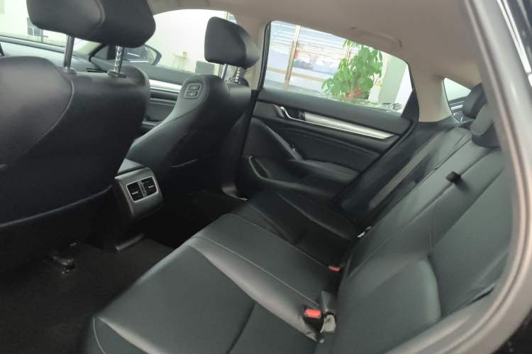 Used Honda Accord 2018 Rui Hybrid 2.0L Rui Ling Edition China VI
