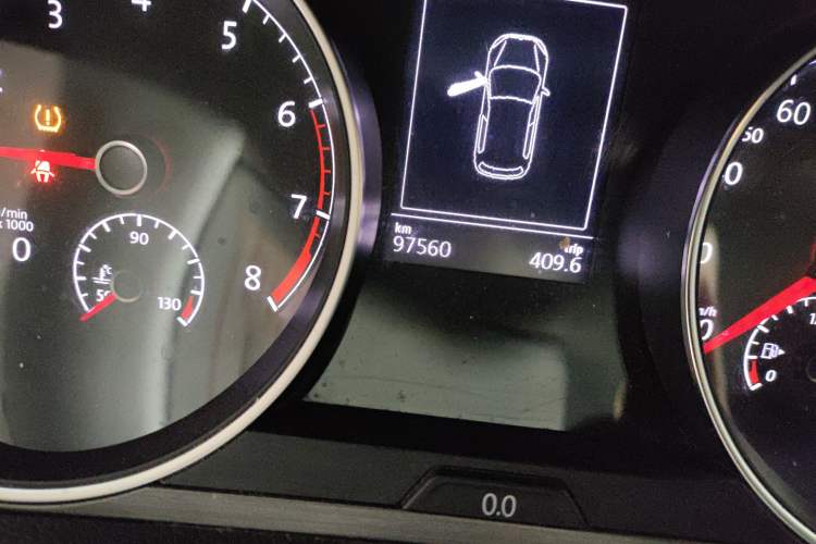 Used Volkswagen Golf 2016 230TSI Automatic Luxury Version
