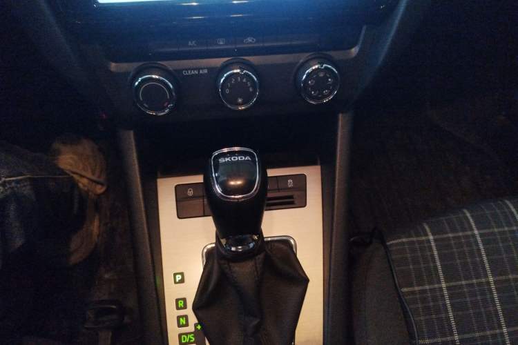 Used Skoda Octavia 2019 1.5L Automatic Comfort Edition
