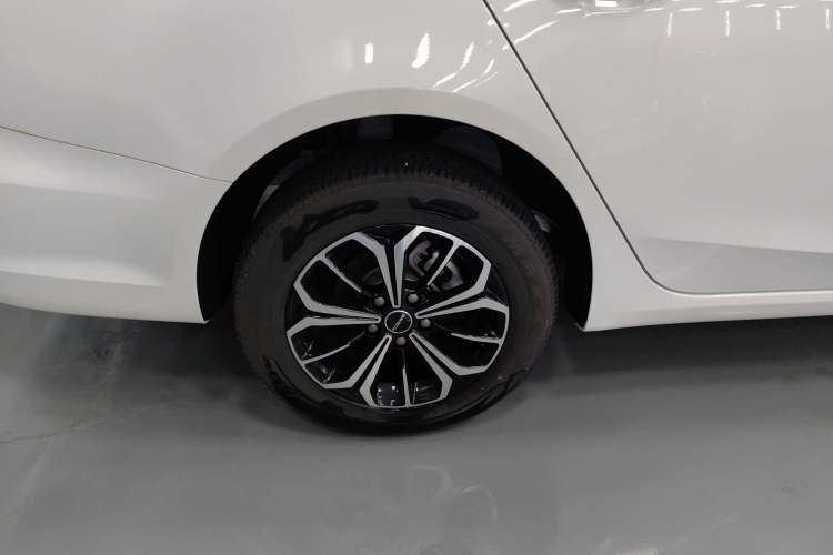 Used Roewe i6 MAX New Energy 2023 EV 420 Skyroof Special Edition
