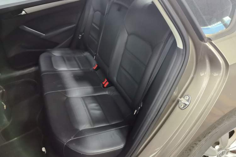 Used Volkswagen Passat 2014 1.8TSI DSG Luxury Edition