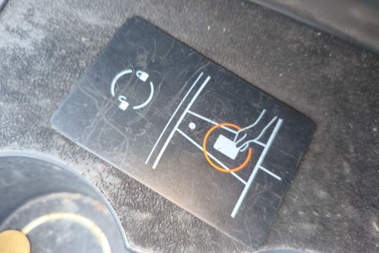 Used Tesla Model Y 2023 Rear-Wheel-Drive Version