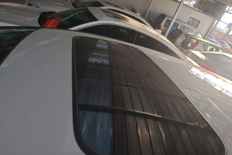 Used Honda Jade 2017 1.8L automatic Comfort version 5 seats
