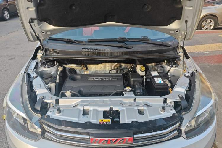 Used Haval H1 2016 Red-Label 1.5L AMT Luxury Model
