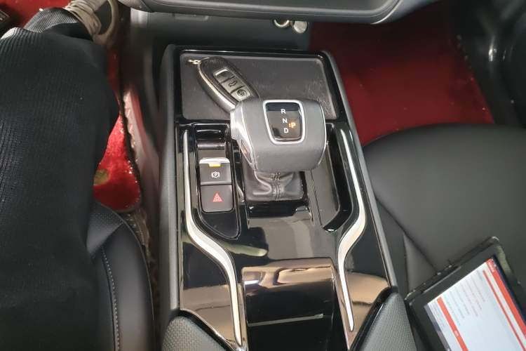 Used Hongqi E-QM5 2022 431 km Charge & Enjoy Edition