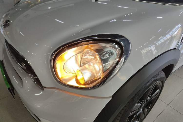 Used  Countryman 2014 1.6T COOPER S
