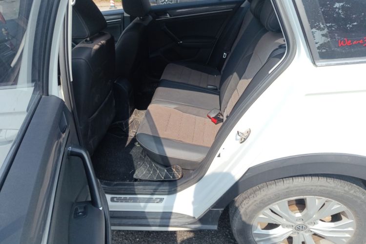 Used Volkswagen C-TREK 2018 230TSI DSG Comfort Model
