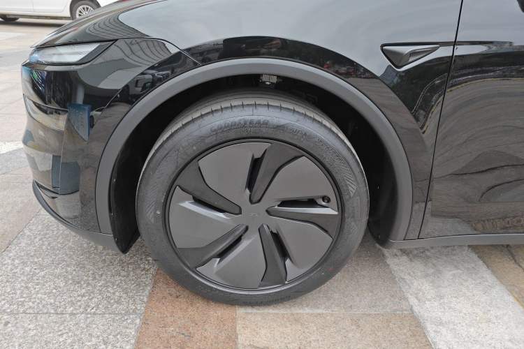 Used Tesla Model Y 2026 Rear-Drive Model