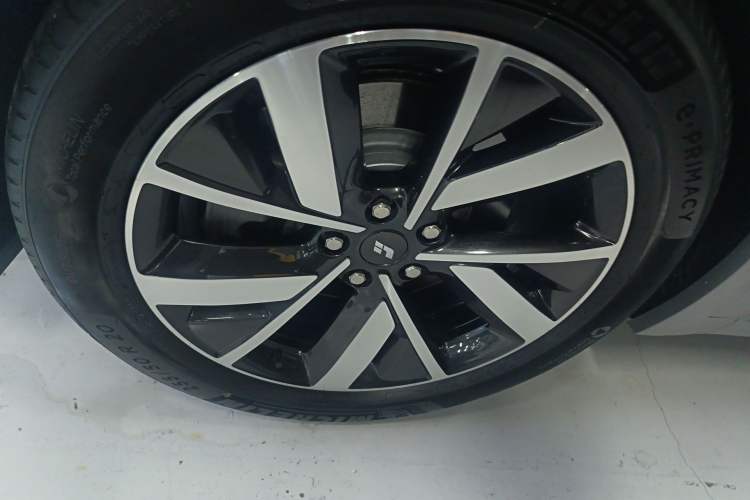 Used Li Auto L8 2023 Max model
