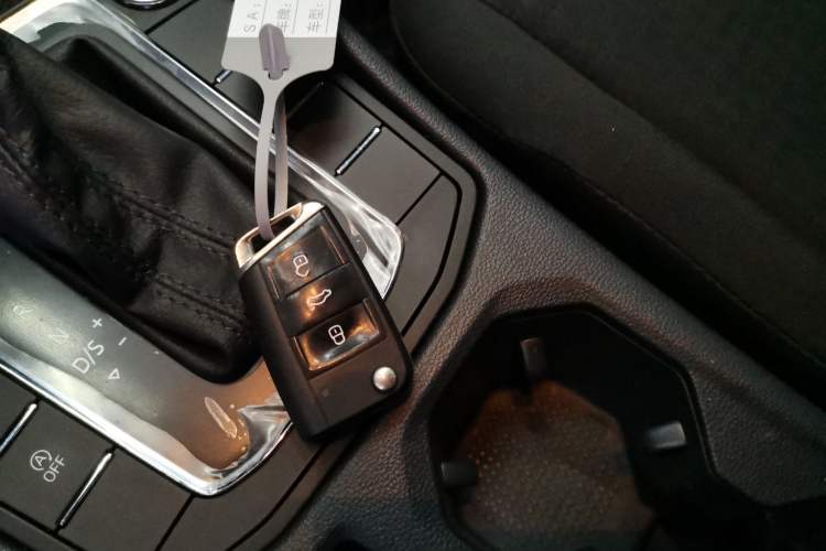 Used Volkswagen Bora 2021 1.5L Automatic Fashionable Smart Connectivity Version
