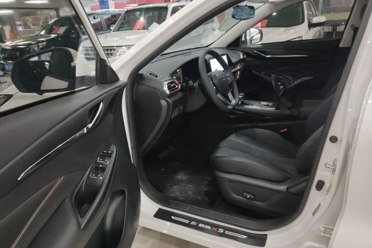 Used Oshan X5 2021 1.6L CVT Flagship Model
