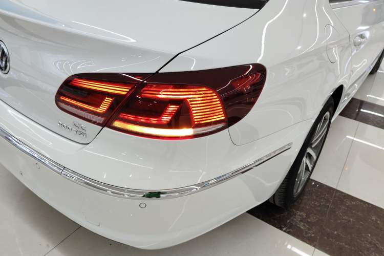 Used Volkswagen FAW-Volkswagen CC 2016 1.8TSI Prestige Model