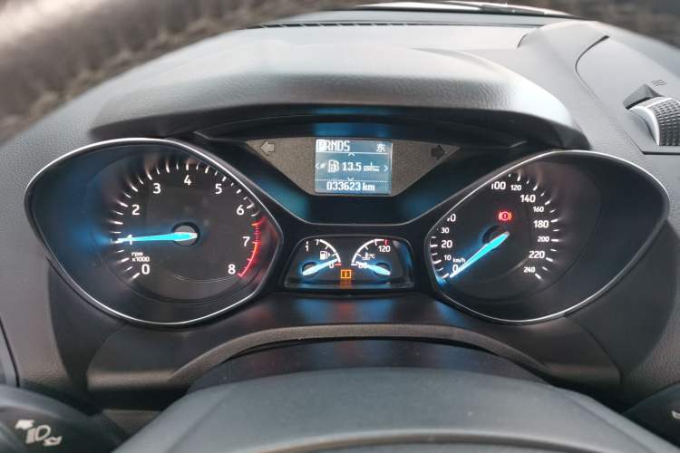 Used Ford Kuga 2018 EcoBoost 180 Two-Wheel-Drive Platinum Edition
