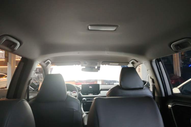 Used Toyota Wildlander 2024 2.0L CVT Two-Wheel Drive Leading Edition
