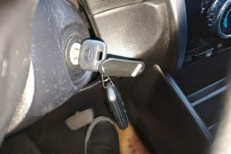 Used Toyota YARiS L 2017 1.5E CVT Dynamic Edition
