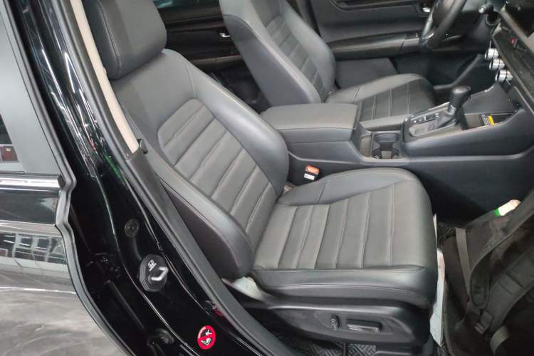 Used Honda CR-V 2023 240TURBO Two-Wheel-Drive Luxury Version 5 Seats
