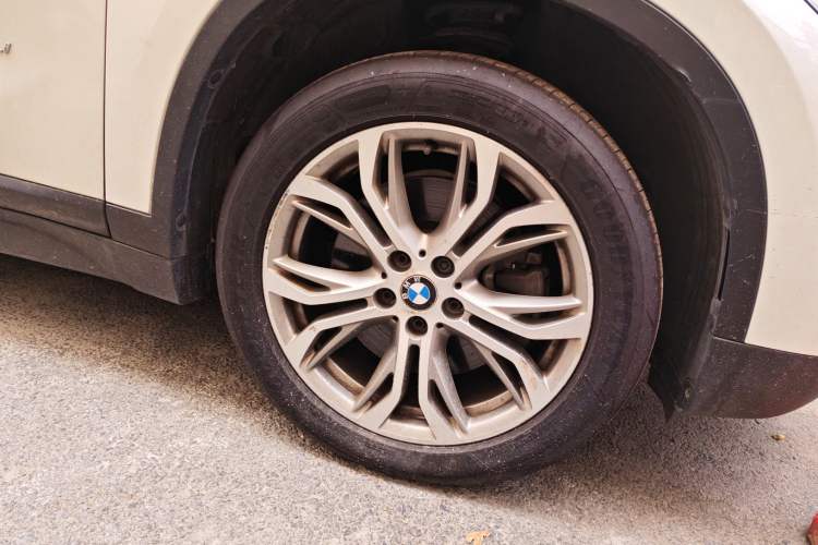 Used BMW X1 2018 sDrive20Li Leading Model
