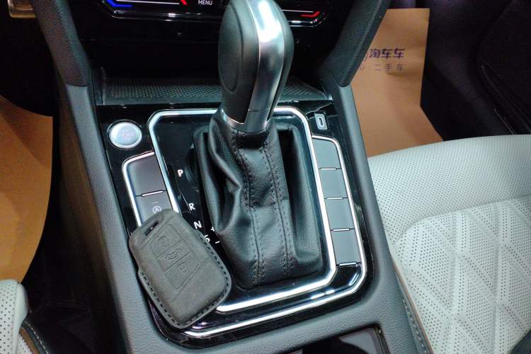 Used Volkswagen Magotan 2023 2 Million Units Commemorative Edition 330TSI DSG Luxury Version