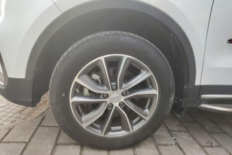 Used Geely Auto Emgrand X7 Sport 2018 1.8TD Automatic Two-Wheel Drive Smart Connect 4G Internet Edition