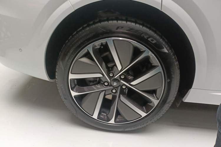 Used Li Auto L6 2024 Pro Model
