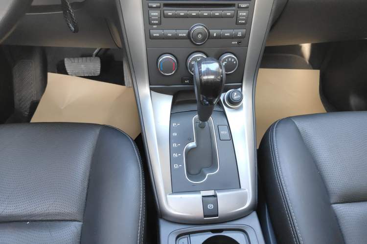 Used Chevrolet Captiva 2014 2.4L Two-Wheel Drive Urban Version 7 Seats
