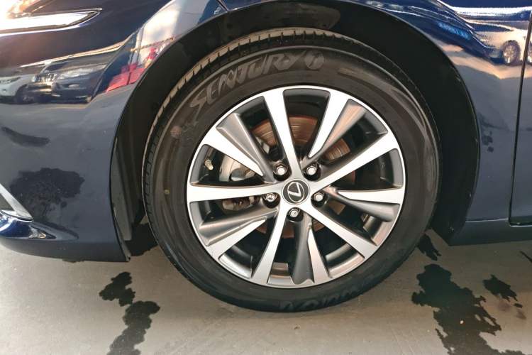 Used Lexus ES 2020 200 Excellence Edition