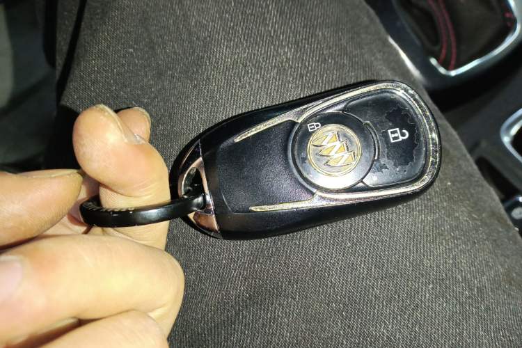 Used Buick Verano 2019 Two-Door GS 20T Dual-Clutch Luxury Model
