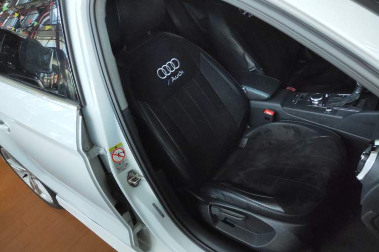 Used Audi A3 2020 Limousine 35 TFSI Fashion Edition China VI Emission Standard