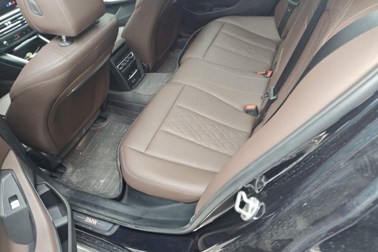 Used BMW i3 2022 eDrive 35 L
