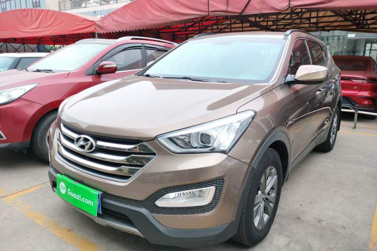 Used Hyundai Santa Fe 2015 2.4L Automatic Two-Wheel Drive Comfort Edition 5 Seats