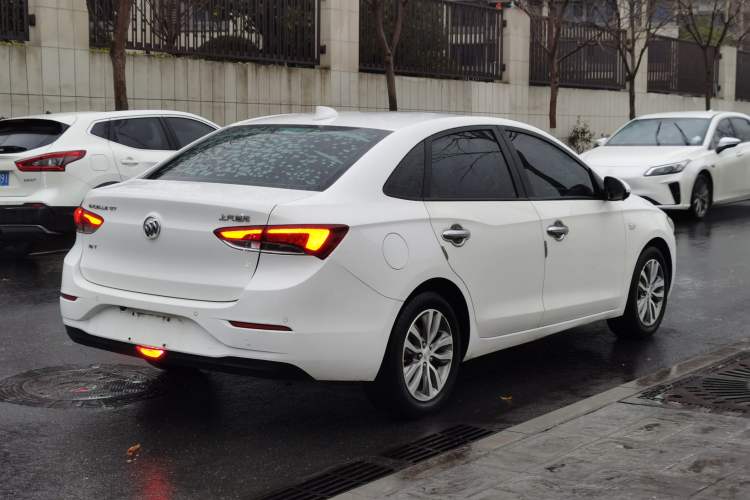 Used Buick GT 2018 18T Automatic Elite Model