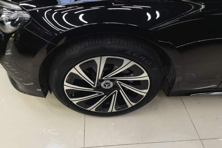 Used Mercedes-Benz E-Class 2024 Facelift E 300 L Luxury Edition