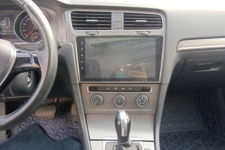 Used Volkswagen Golf 2015 1.6L Automatic Comfort Model
