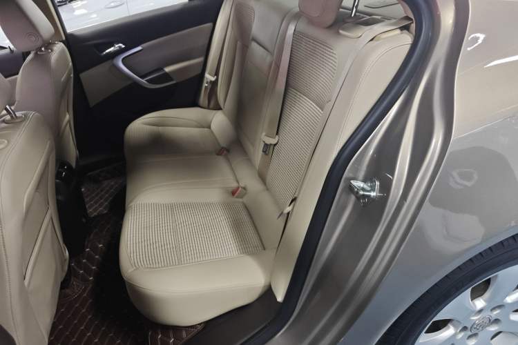 Used Buick Regal 2014 2.0L Leading Fashion Edition
