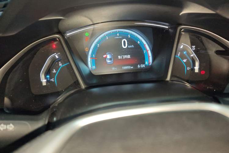 Used Honda Civic 2016 220TURBO CVT Luxury Edition
