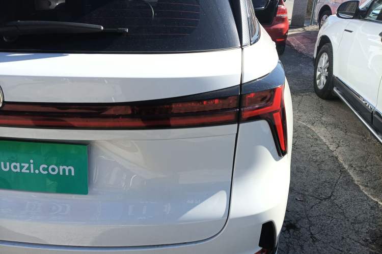 Used Changan CS75 PLUS 2023 3rd Generation 1.5T Automatic Prestige Model
