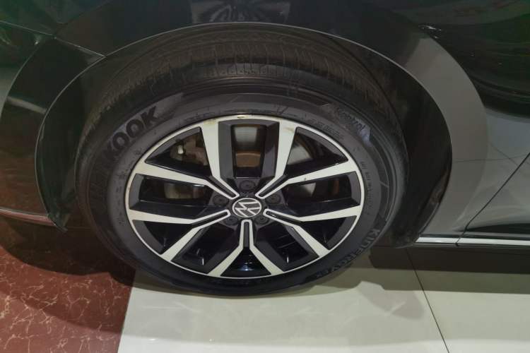 Used Volkswagen Magotan 2020 330TSI DSG Leading Model
