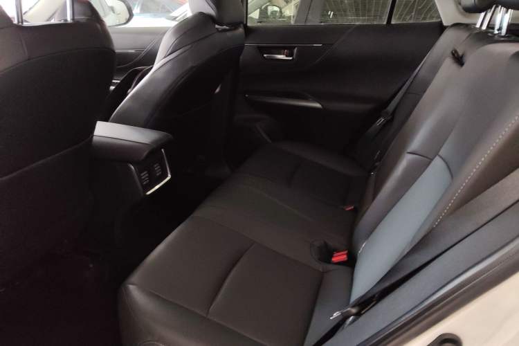 Used Toyota Venza 2023 2.0L CVT Two-Wheel Drive Luxury Edition
