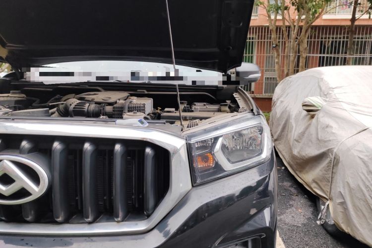 Used SAIC MAXUS T60 2020 2.0T Diesel Manual Two-Wheel Drive High-Ride Pioneer Edition Standard Cab China VI
