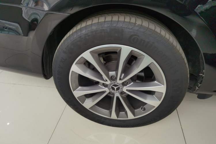 Used Mercedes-Benz V-Class 2021 V 260 Avantgarde Edition
