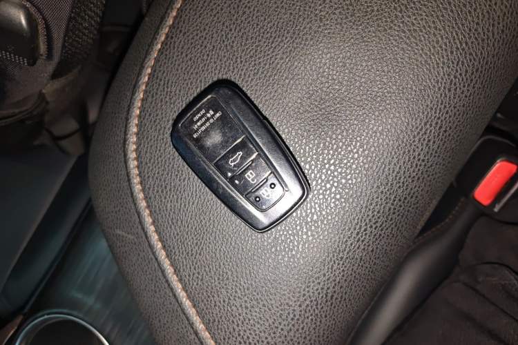 Used Toyota Camry 2021 2.0G Luxury Edition