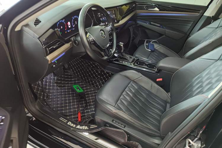 Used Volkswagen Passat 2019 330TSI Luxury Edition China VI Standard
