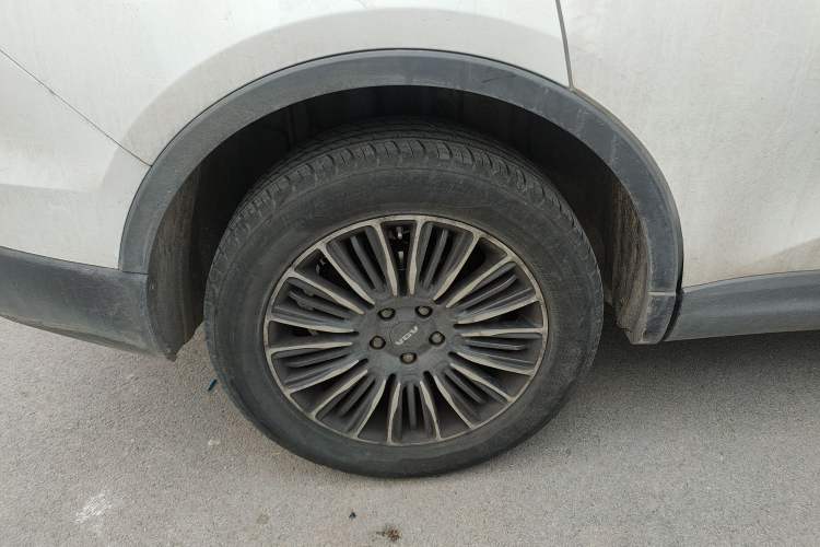 Used Sinotruk VGV U70 2020 1.5T Automatic Smart Luxury 7-Seater
