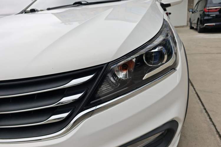 Used Baojun 310W 2017 1.5L Manual Comfort Version China V
